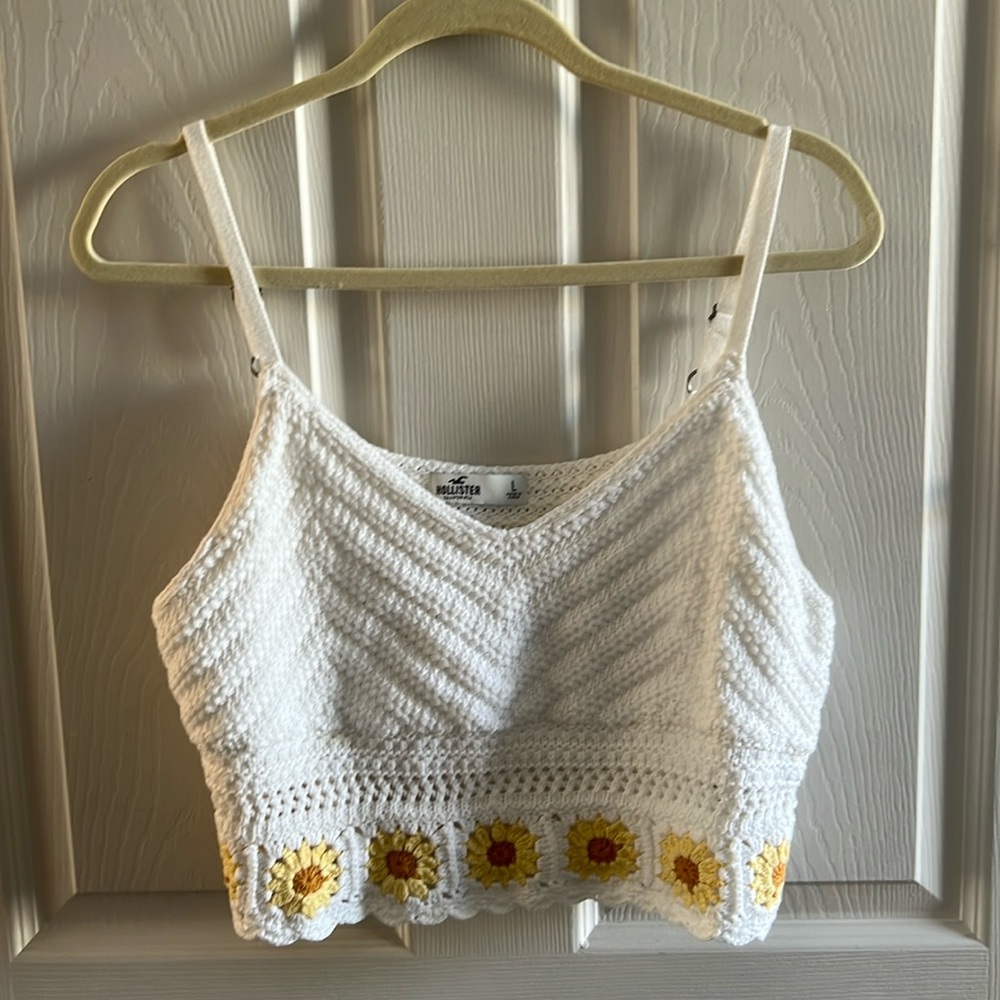 White Knitted Cropped Top With Yellow Flower Details